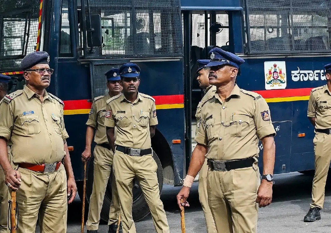Severed human head found on Bengaluru cricket ground shocks residents - News Karnataka