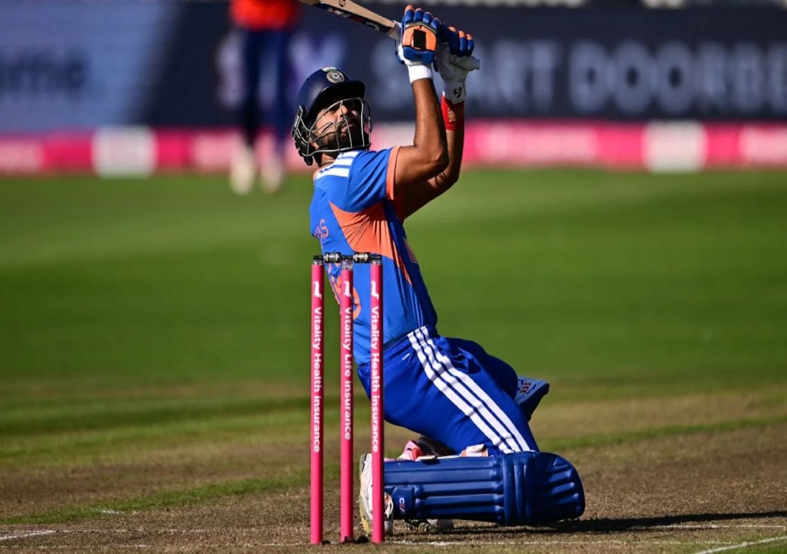 Iyer equals Kohli record with unbeaten 80 - News Karnataka