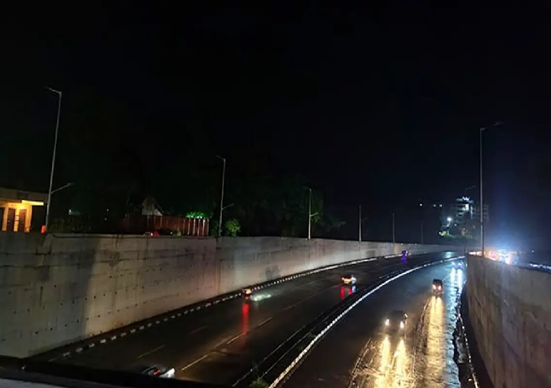 Streetlights remain non-functional at Santhekatte underpass - News Karnataka