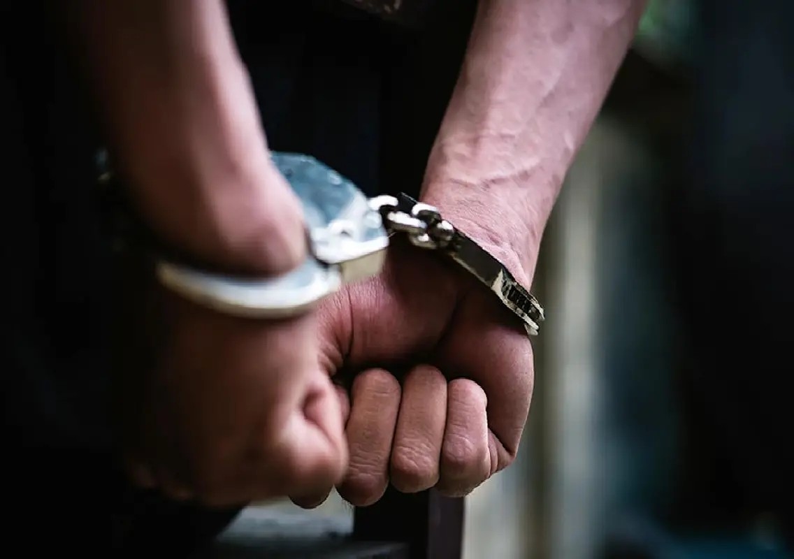 Talakadu police seize 4 kg ganja, arrest Hunsur man: WATCH - News Karnataka