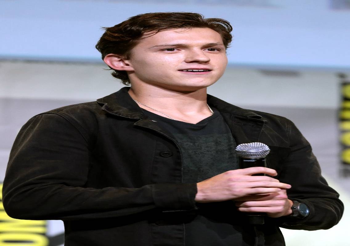 Tom Holland Arrives In Mumbai For The Odyssey Premiere - News Karnataka