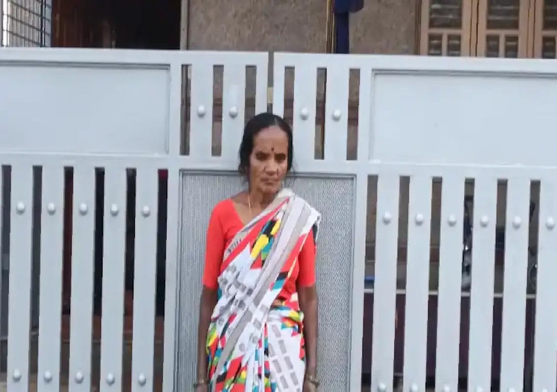 Woman strangled, body dumped in lake in suitcase; youth held - News Karnataka