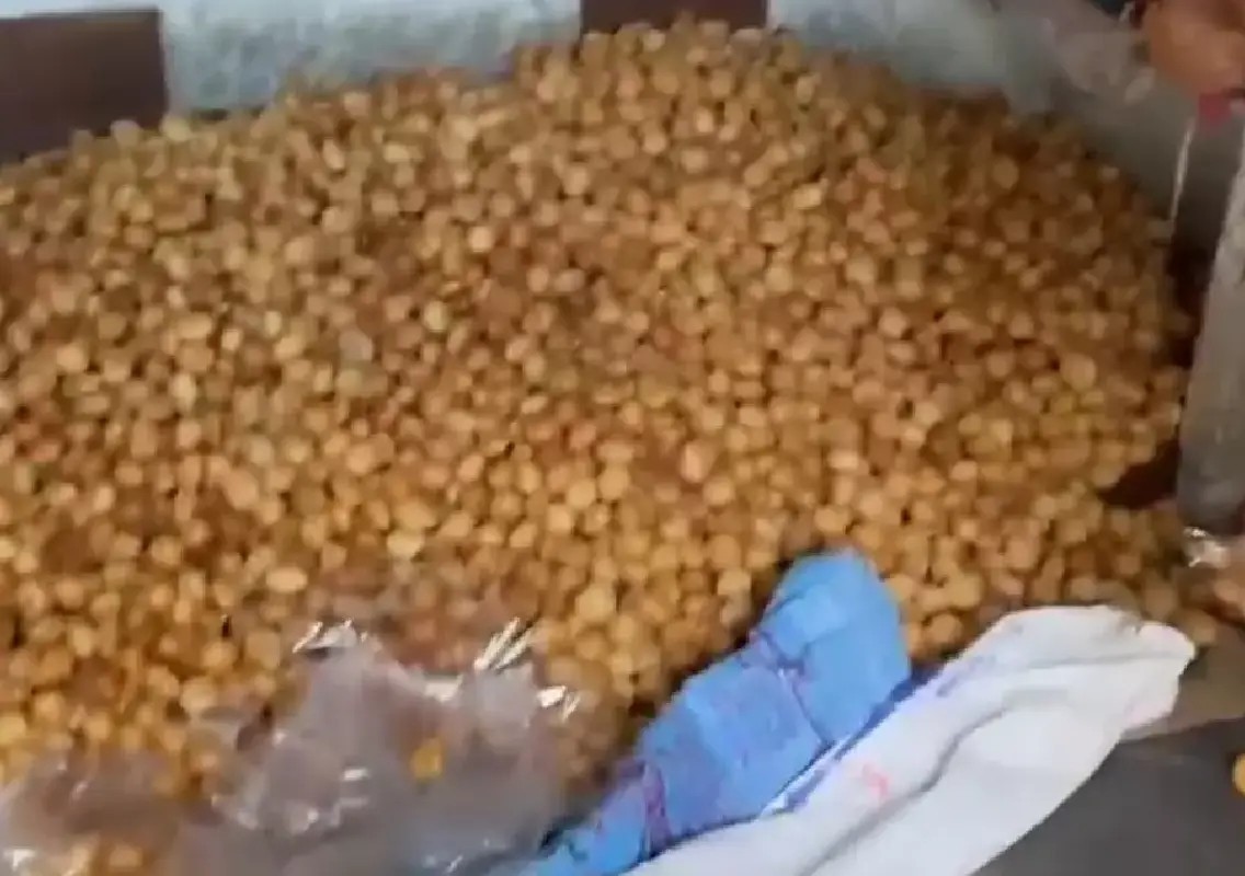 25 kg of unhygienic pani puri, samosas discarded in Hyderabad - News Karnataka