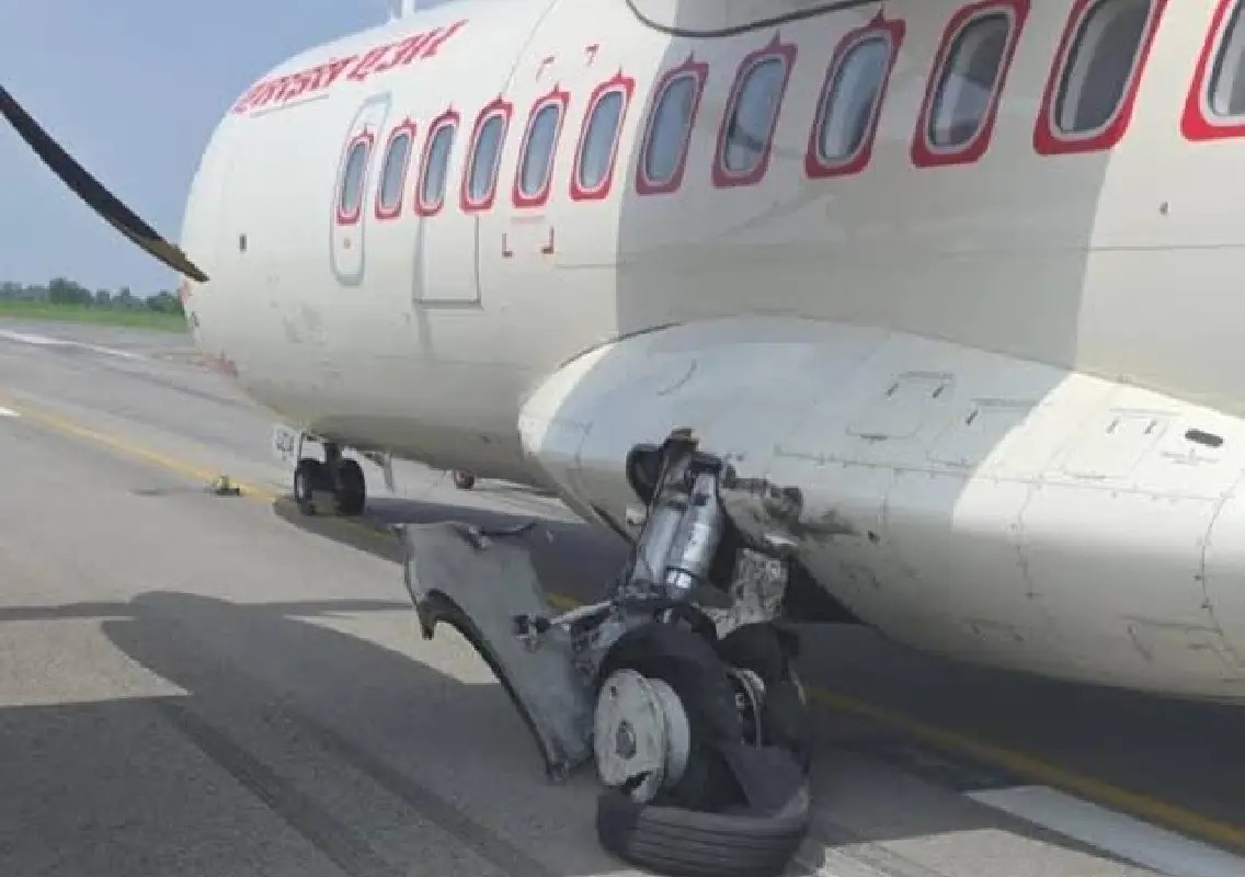 41 escape safely after aircraft tyre bursts during landing - News Karnataka