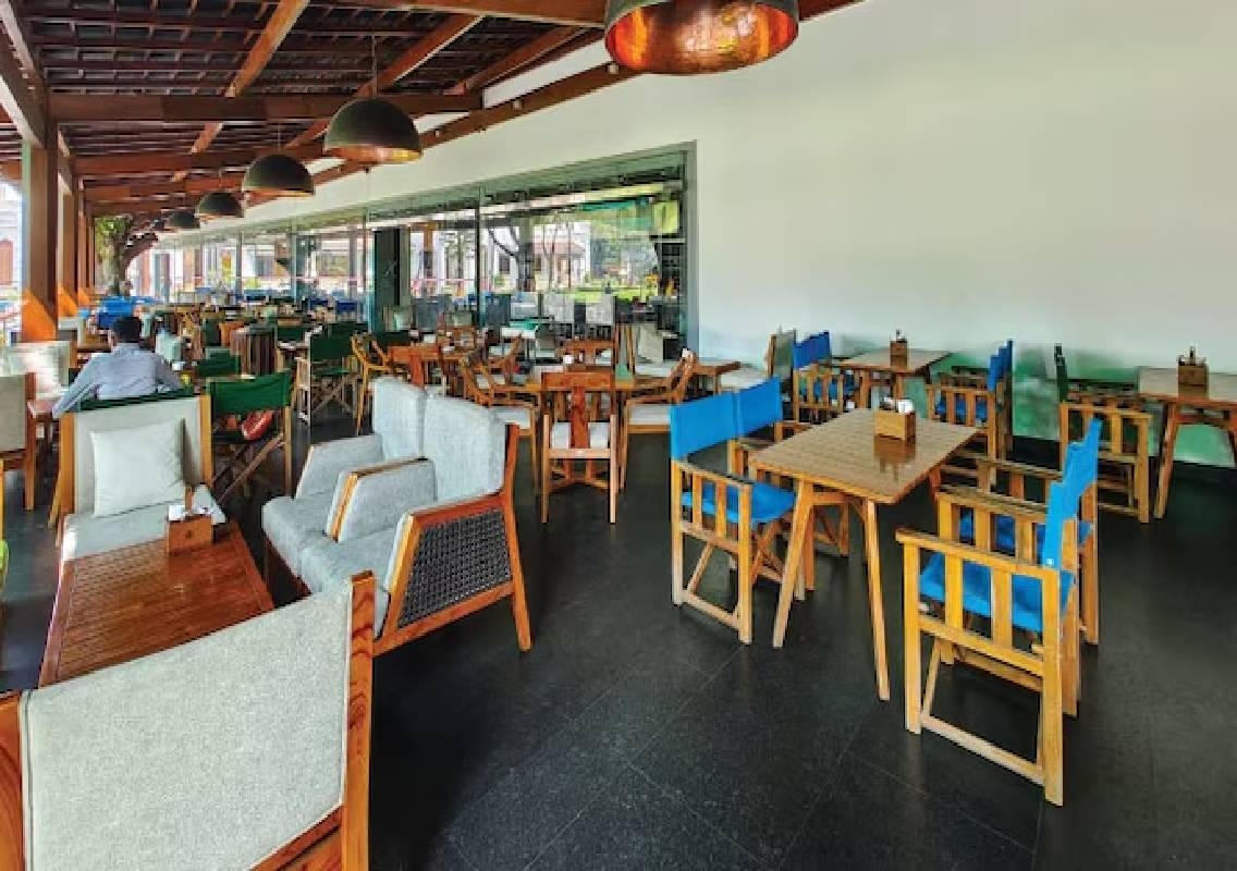 FSSAI raids 10 Bengaluru clubs, finds expired food - News Karnataka