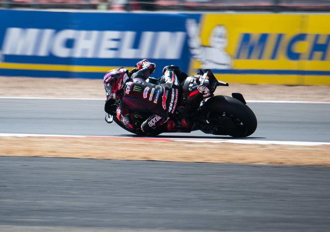 Aprilia dominates British GP with podium sweep - News Karnataka