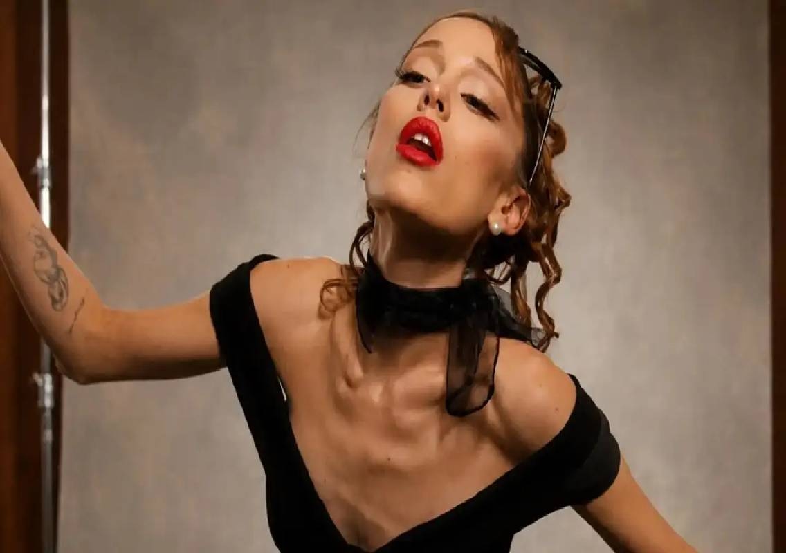 Ariana Grande may step back from public appearances: Report - News Karnataka