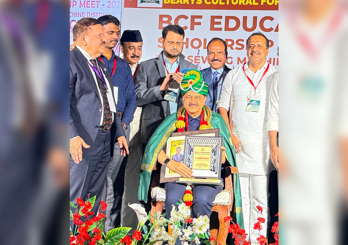 Dr Thumbay Moideen wins Global Leadership Award, awards ₹1.5 crore scholarship - News Karnataka