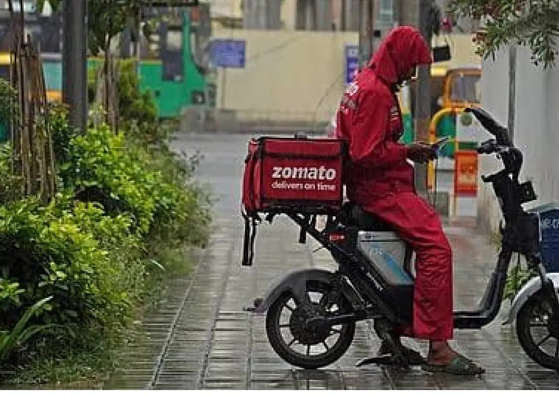 Battery shortage leaves Bengaluru gig workers stranded between deliveries - News Karnataka