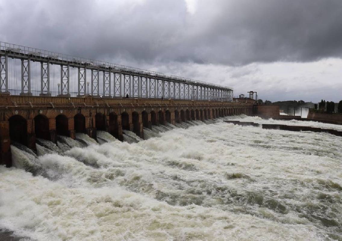 Who ordered Karnataka to release 9,000 cusecs to TN? - News Karnataka