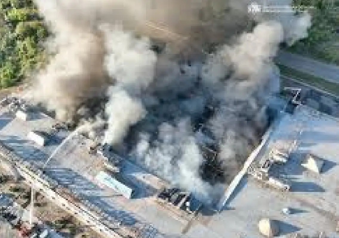 Deadly drone attack hits crowded shopping centre in Ukraine - News Karnataka