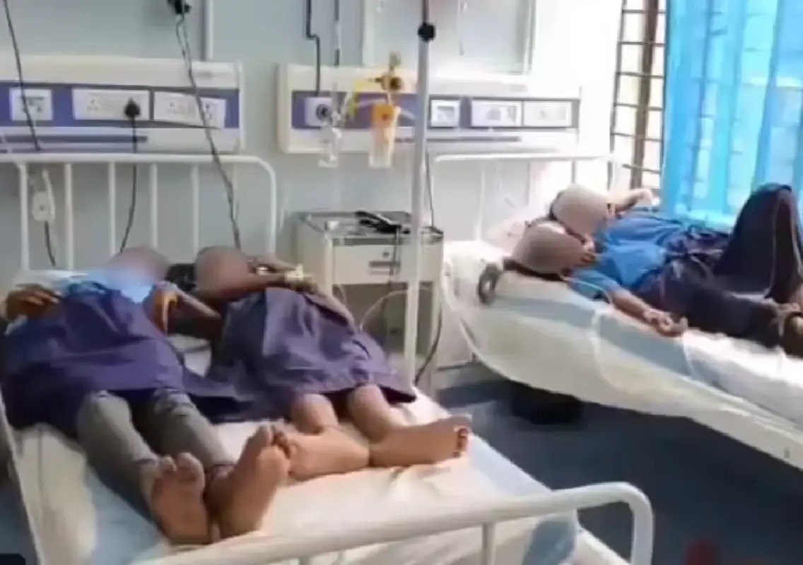 Detergent mistaken for salt in Bihar school meal, children fall ill - News Karnataka
