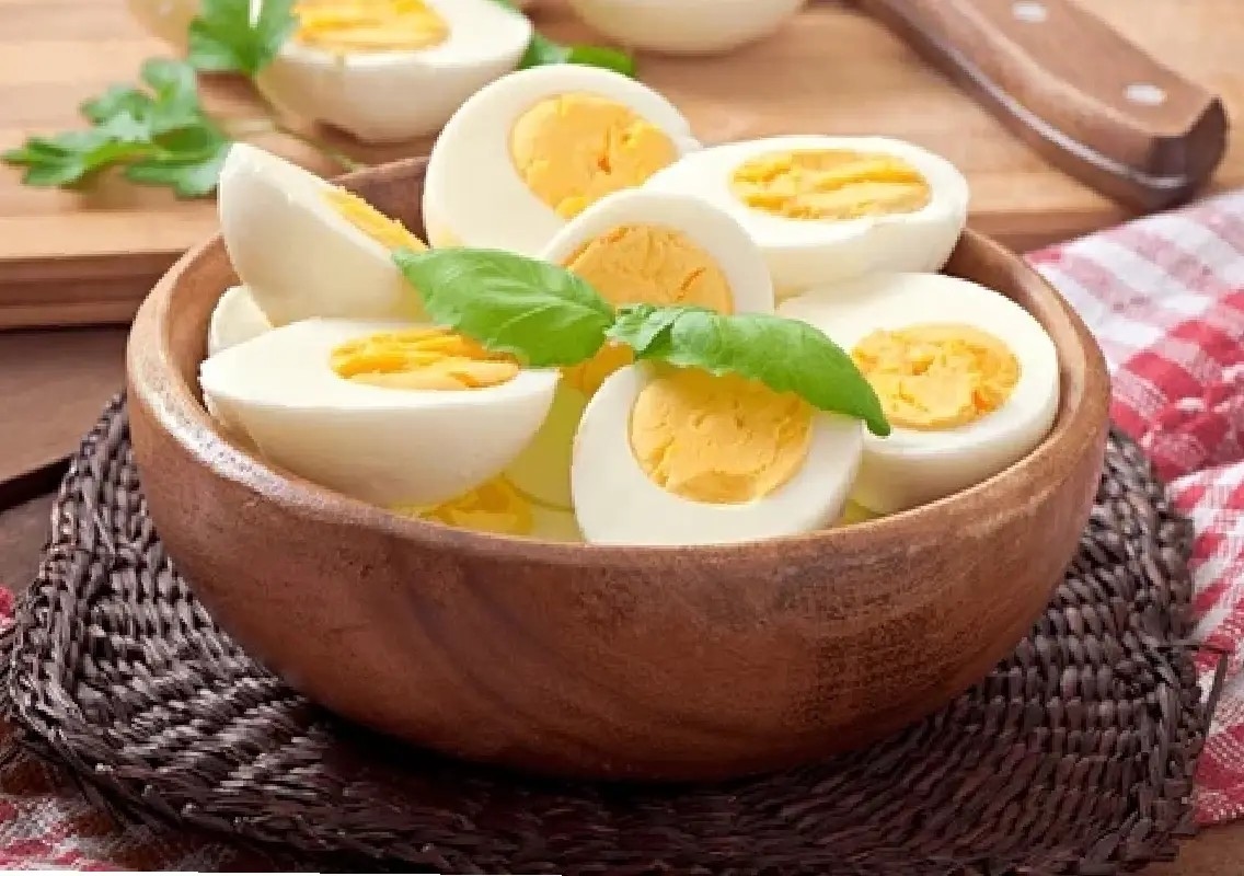 Eating 7 whole eggs every day: Is it safe?: WATCH - News Karnataka