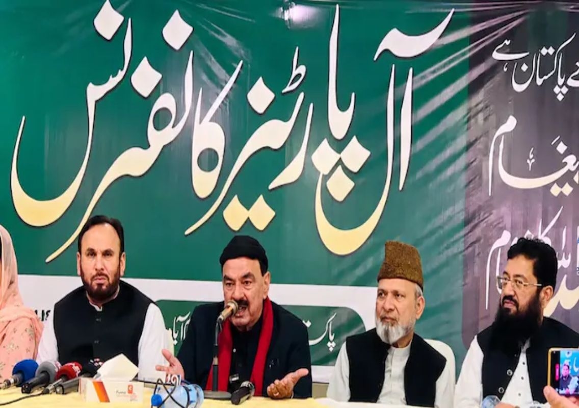 Sheikh Rasheed praises Hafiz Saeed, targets India - News Karnataka