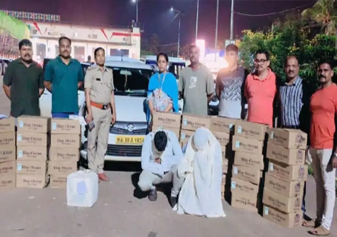 Excise police seize 438 litres of Goa liquor, arrest two - News Karnataka