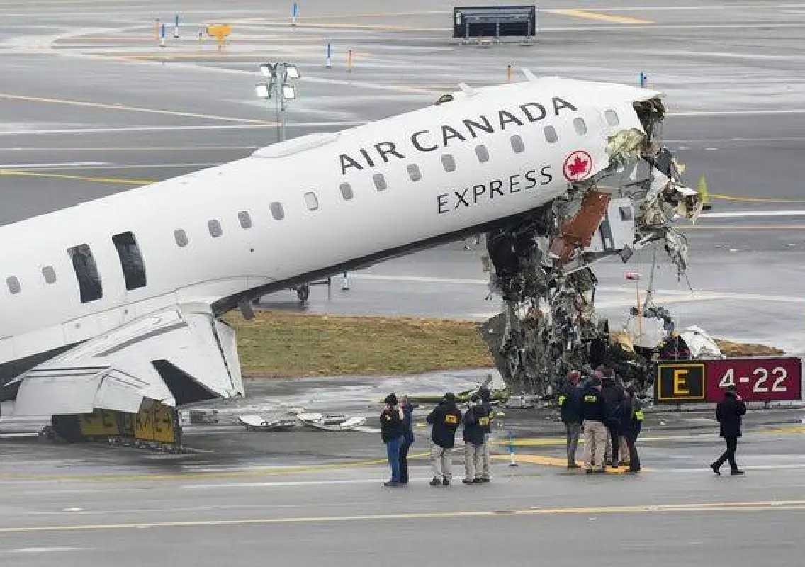 FAA moves to fire two controllers after deadly LaGuardia crash - News Karnataka