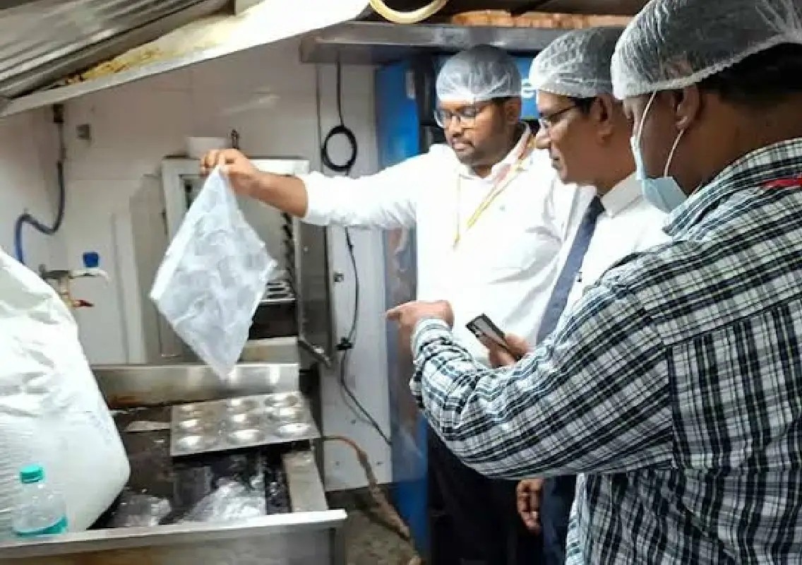 Four Mysuru hotels face action over food safety violations - News Karnataka
