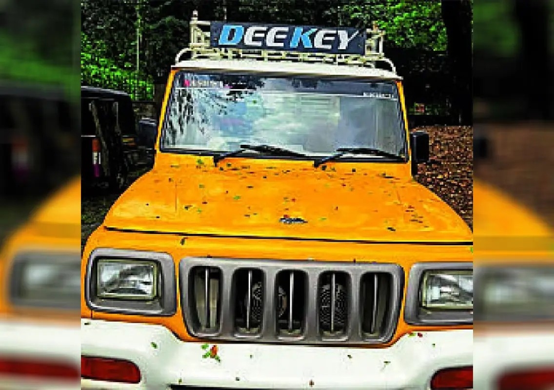 Illegal sand transport case registered after driver flees - News Karnataka