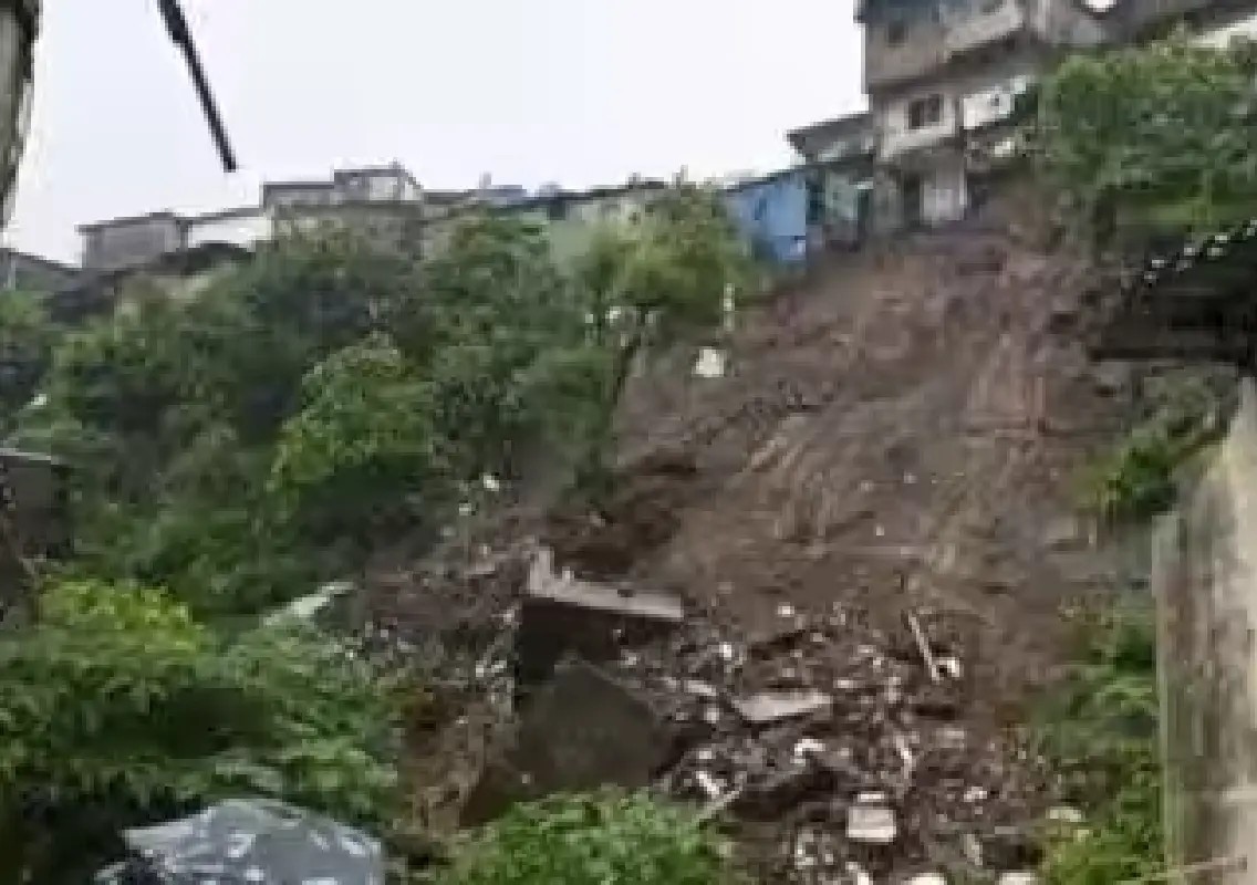 Landslip leaves several feared trapped as rescue teams race to save lives - News Karnataka