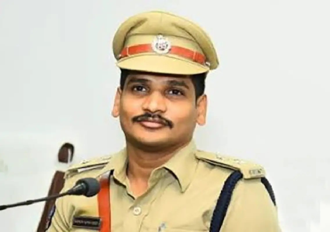 Mangaluru police escort 21 Bangladeshi nationals for deportation process - News Karnataka