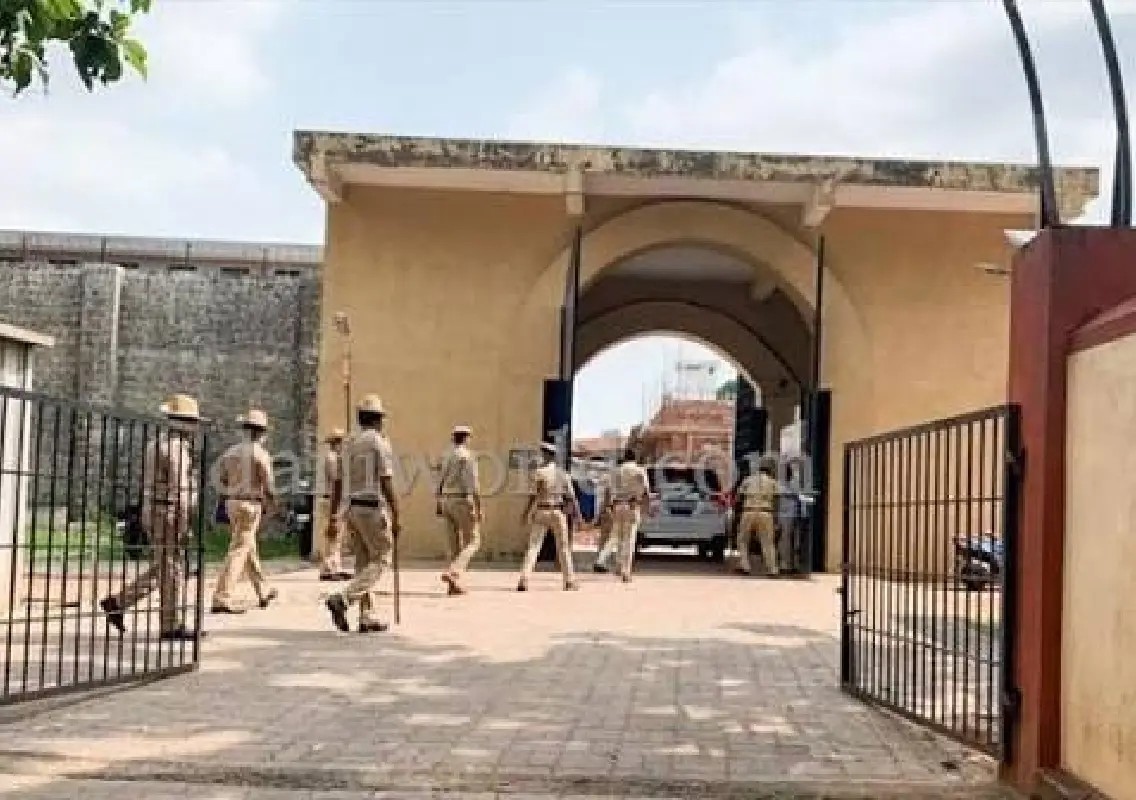 Mangaluru residents struggle as jail jammer disrupts mobile networks - News Karnataka
