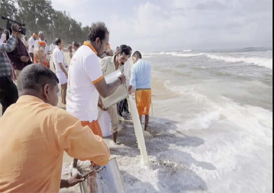 Mogaveera Sabha holds traditional Samudra Pooja at Thanneerbavi - News Karnataka