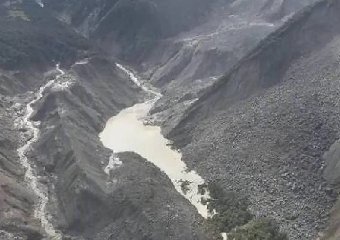 Mudslide cuts off Gyirong as barrier lake begins to overflow - News Karnataka