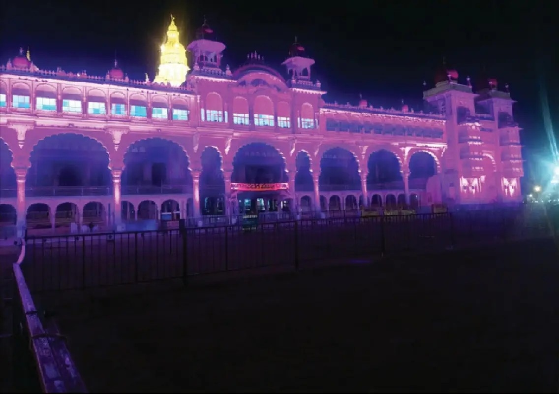 Mysuru Palace to glow pink to mark Gruha Lakshmi milestone - News Karnataka