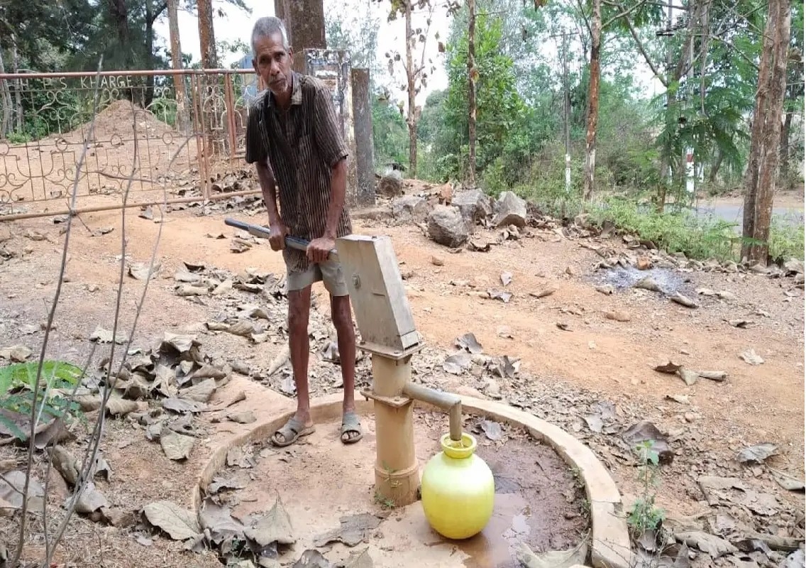 Mysuru outskirts face deepening water crisis as borewells dry - News Karnataka