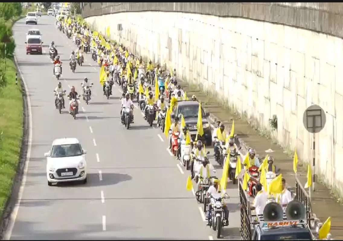 Narayana Guru birth anniversary procession receives interfaith welcome - News Karnataka