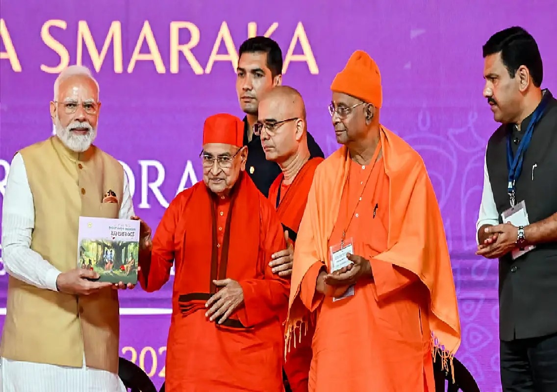 PM Modi urges youth to embrace Kannada books at Viveka Smaraka launch - News Karnataka