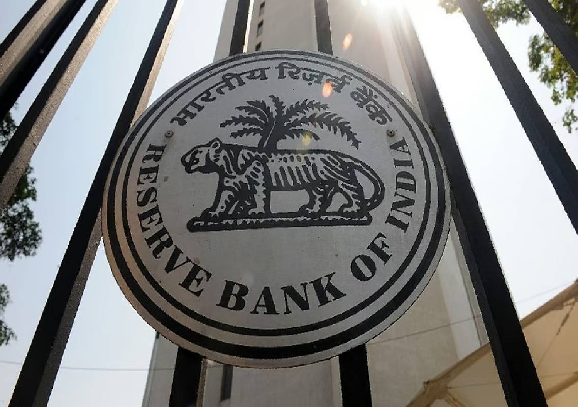 RBI keeps repo rate unchanged at 5.25% - News Karnataka