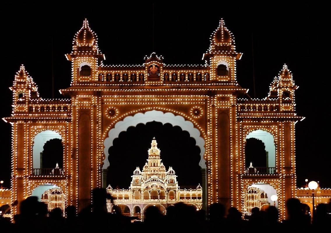 Mysuru Dasara 2026 gets ₹13.77 crore for lights and drones - News Karnataka