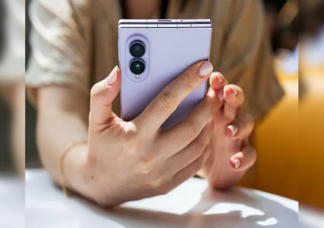 Samsung foldable pre-orders rise 30 per cent - News Karnataka