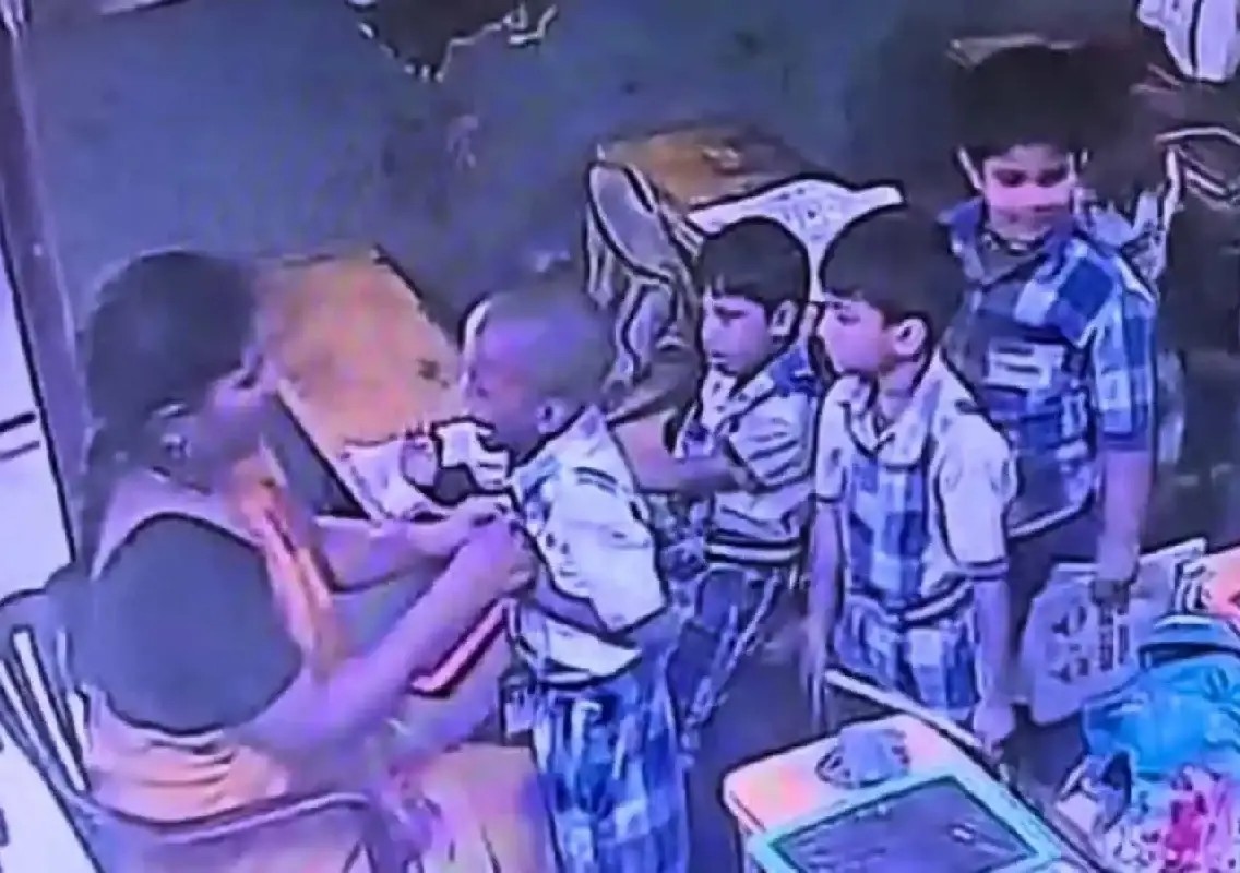 Six-year-old dies after collapsing in classroom in Vizag - News Karnataka