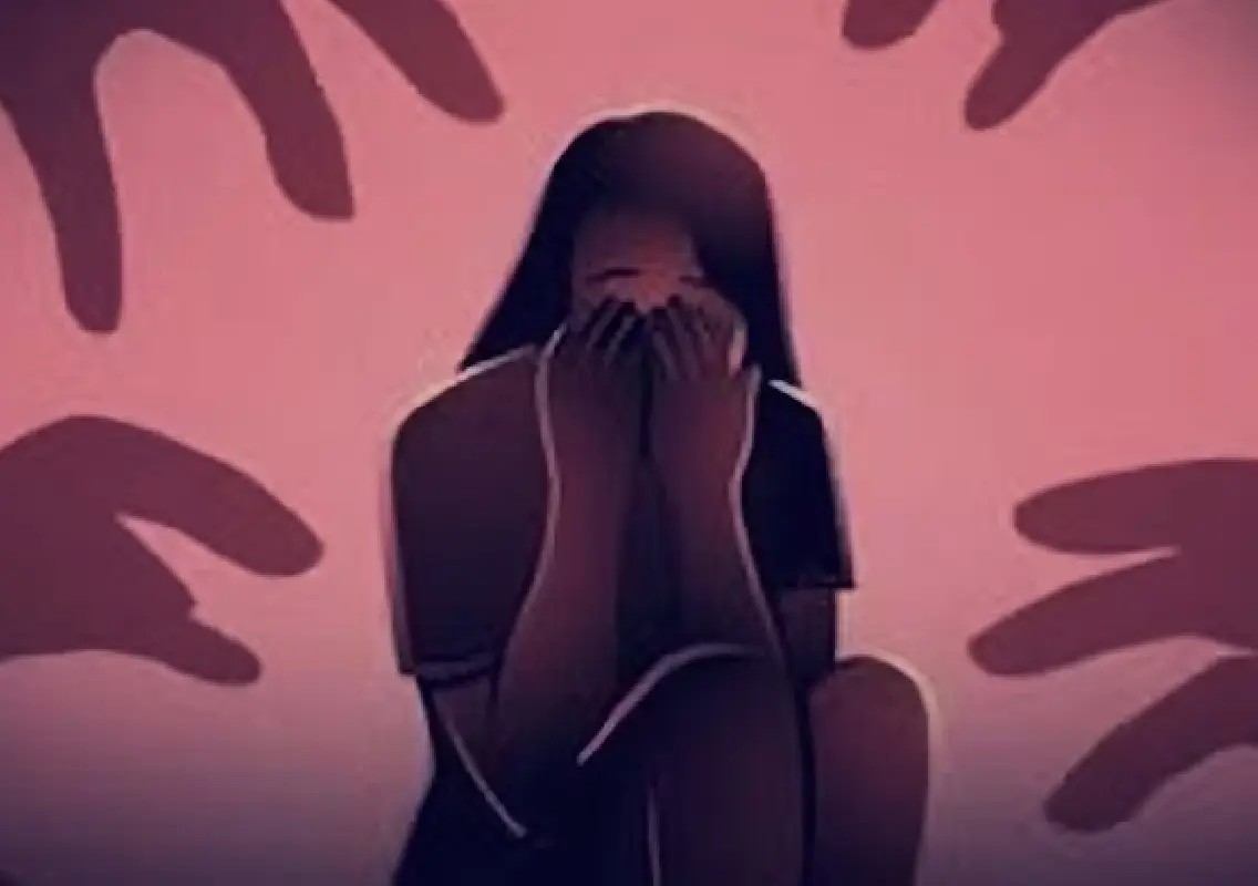 Teen allegedly assaulted in sleeper bus, two men arrested - News Karnataka
