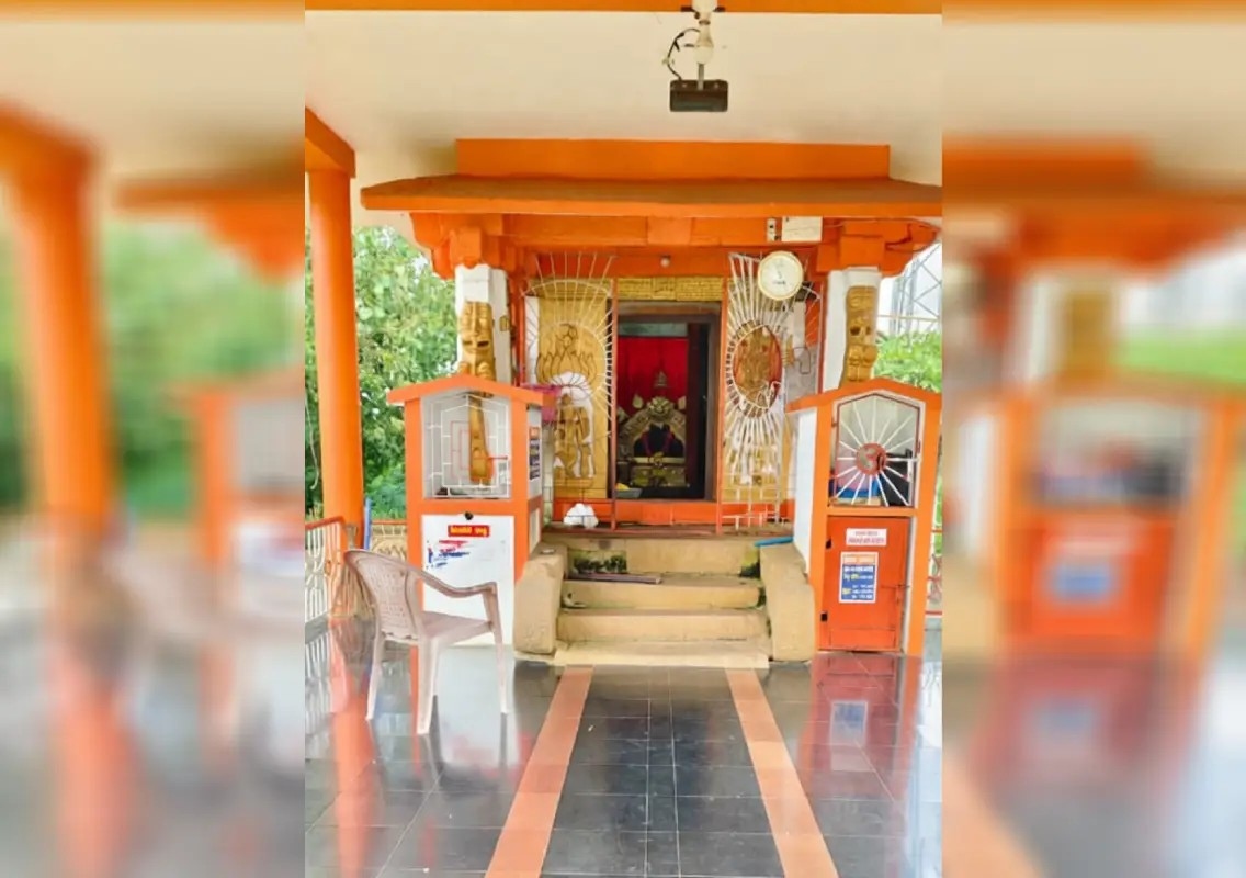 Temple near ACP office burgled, ornaments worth Rs 2 lakh stolen - News Karnataka