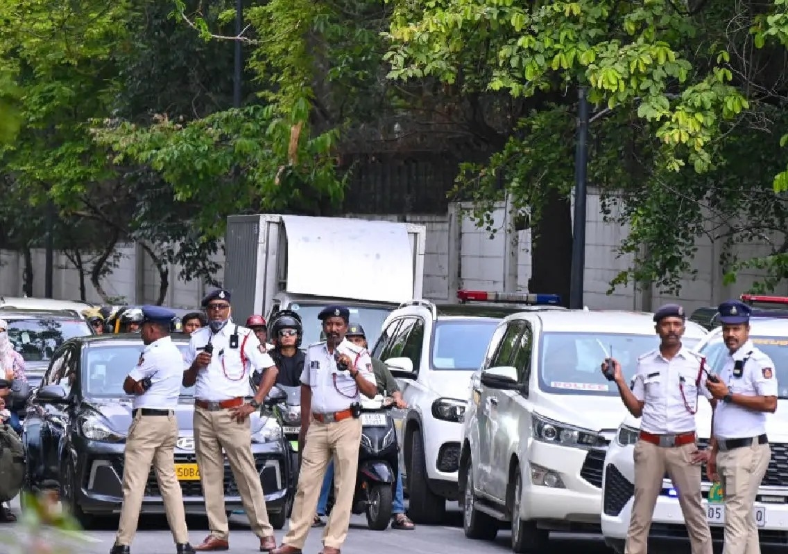 Traffic curbs in Bengaluru ahead of Ministers’ swearing-in ceremony - News Karnataka