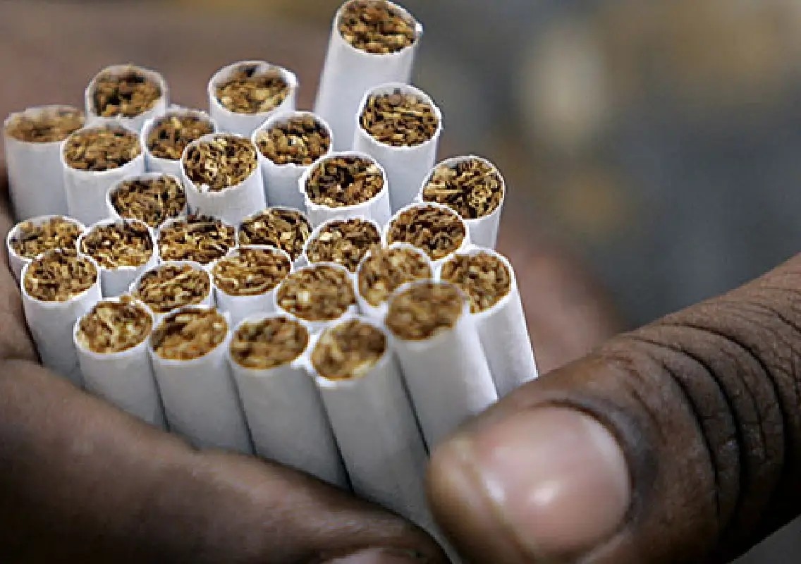 Two Indians held in Sri Lanka over cigarette smuggling attempt - News Karnataka