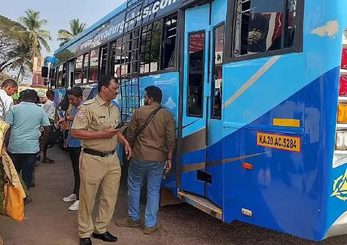 Udupi police fine buses operating without mandatory doors - News Karnataka
