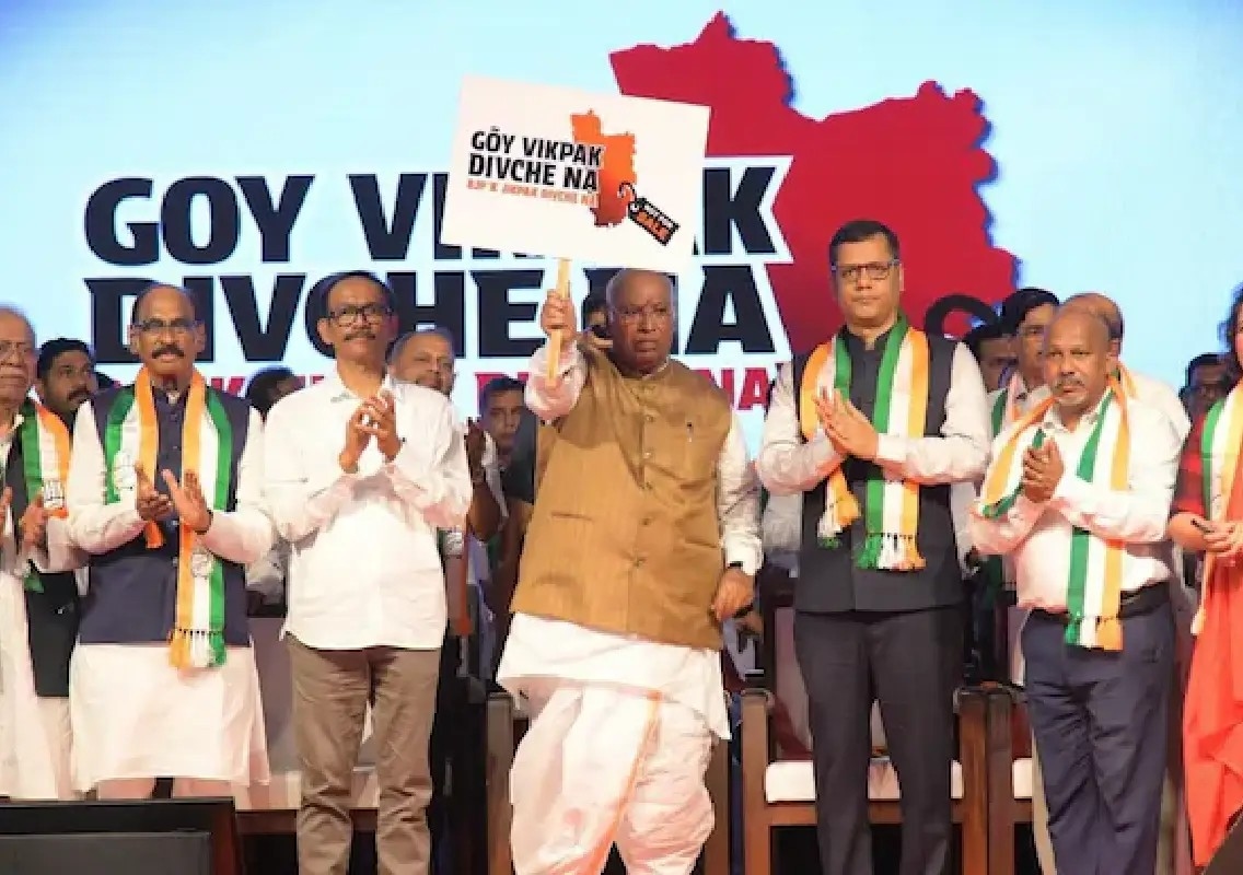 Vande Mataram row deepens after Congress sings two stanzas in Goa - News Karnataka