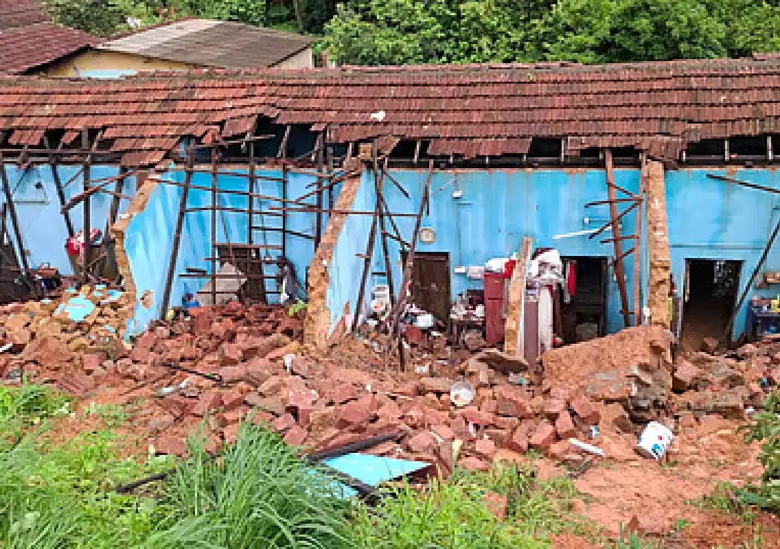 Wall collapse kills three, including two children, in Mangaluru - News Karnataka