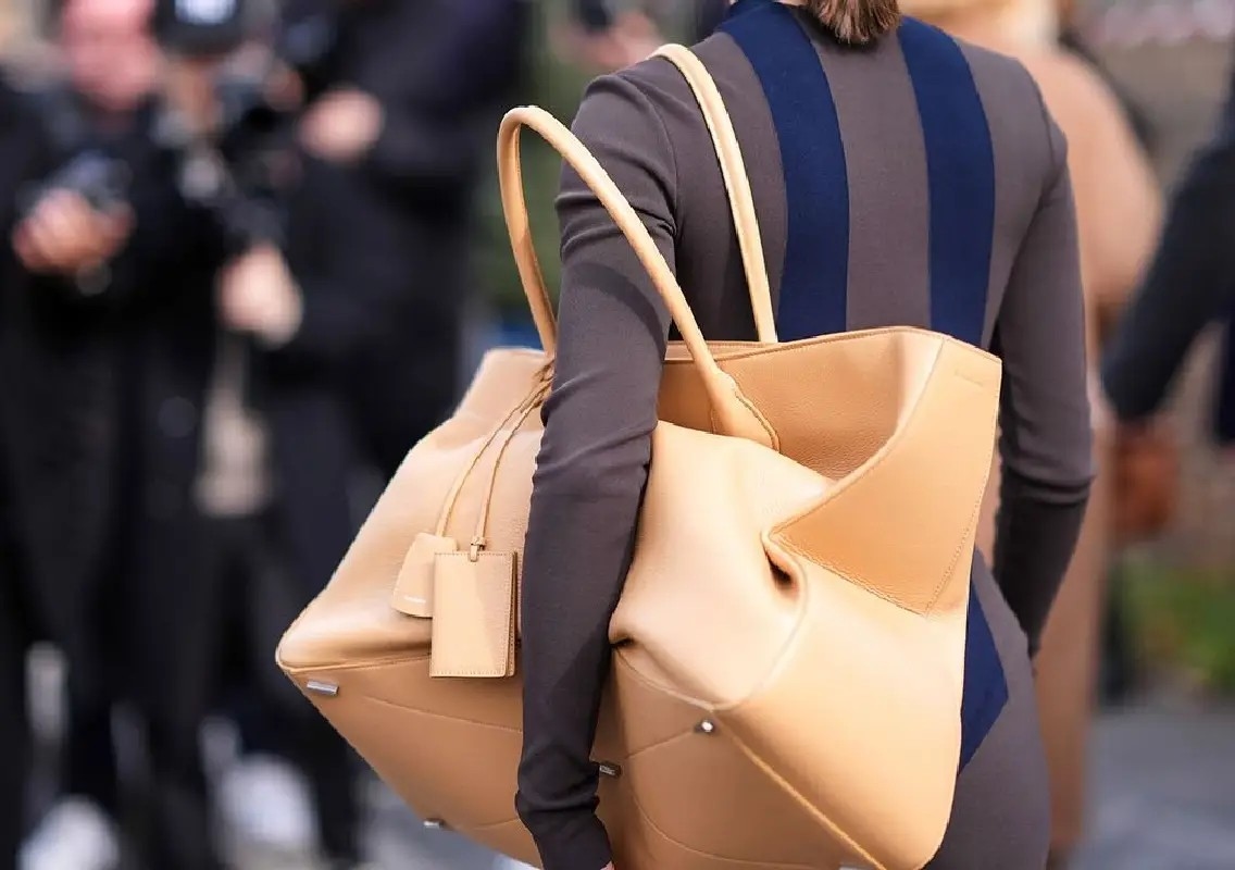 Why big bags are back and mini bags are losing their charm - News Karnataka