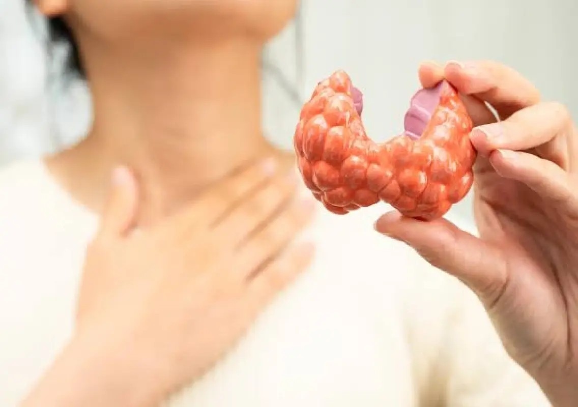 72-year-old woman gets scarless surgery for rare thyroid tumour - News Karnataka
