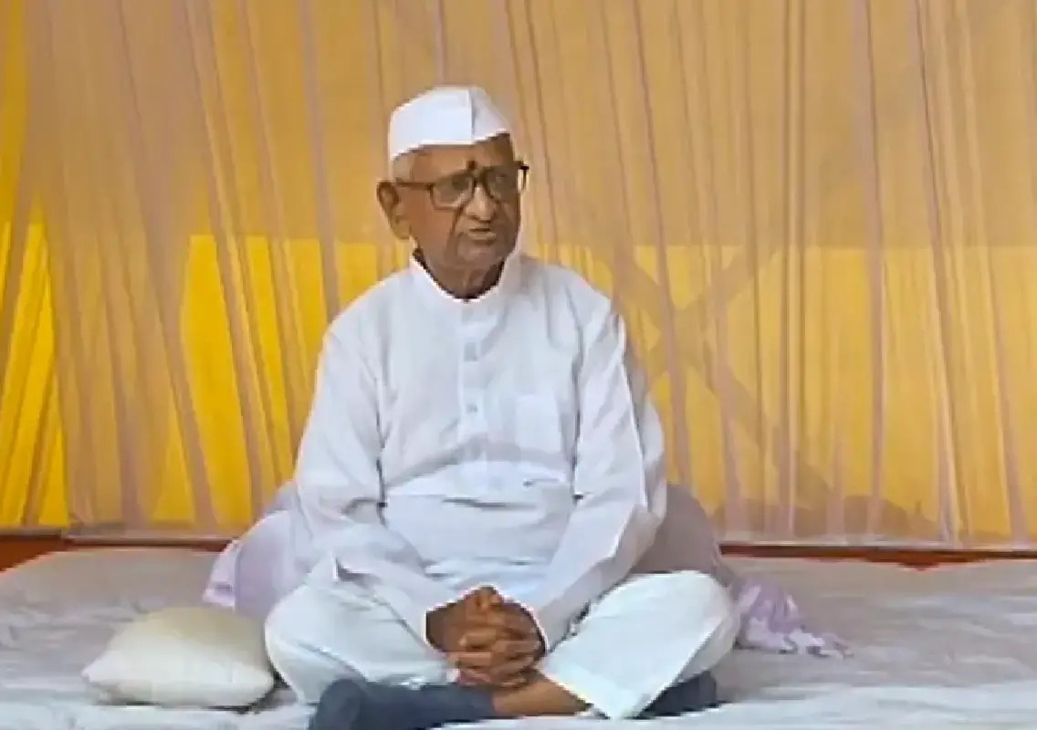 Anna Hazare hospitalised with renal infection in Mumbai - News Karnataka