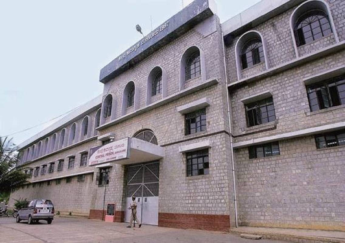 Nine held for smuggling phones into Bengaluru prison - News Karnataka