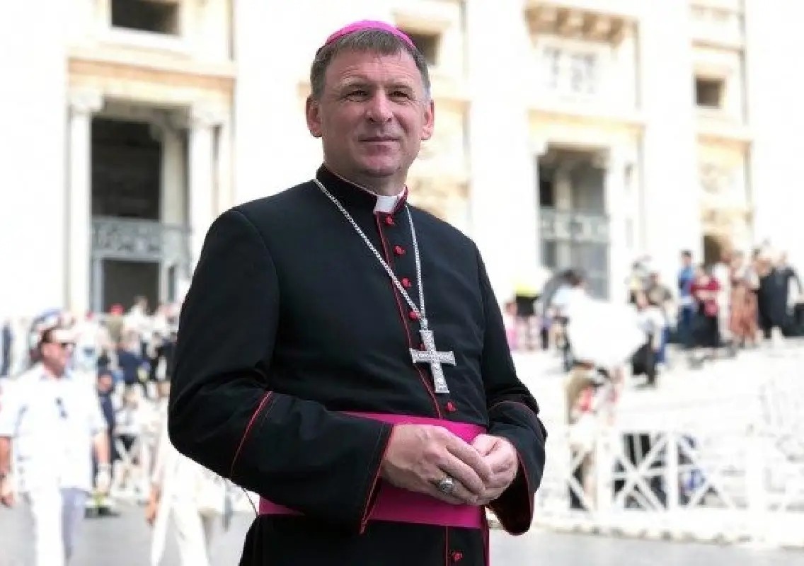 Bishop meets Pope with a heartfelt plea to end Ukraine war - News Karnataka
