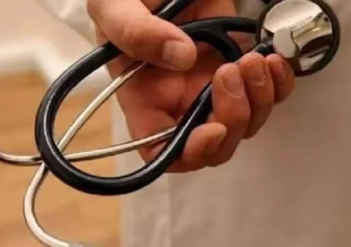 Children to receive Rs 6 lakh after mother’s death in surgery case - News Karnataka
