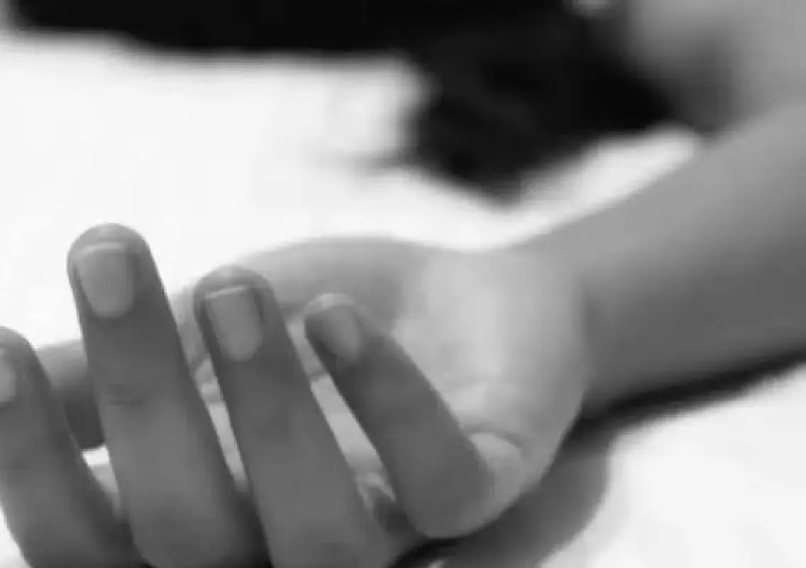 Class 8 girl dies after teacher allegedly twists her arm - News Karnataka