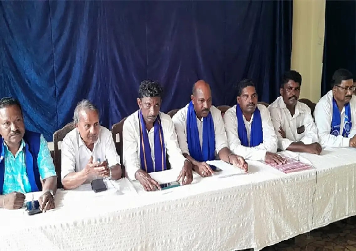 Dalit groups warn of intensified protests over DC Manna land issue - News Karnataka